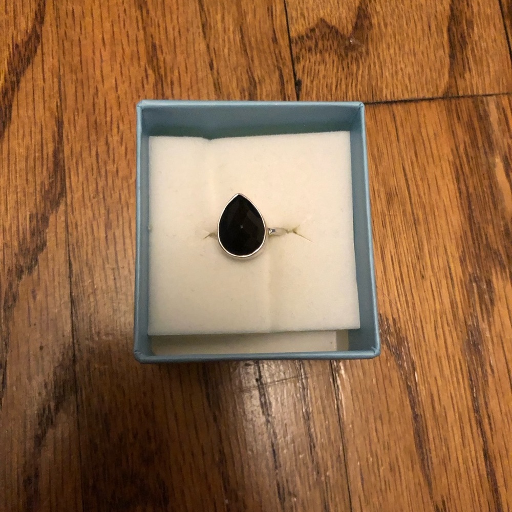 Elegant Onyx Black Teardrop Ring